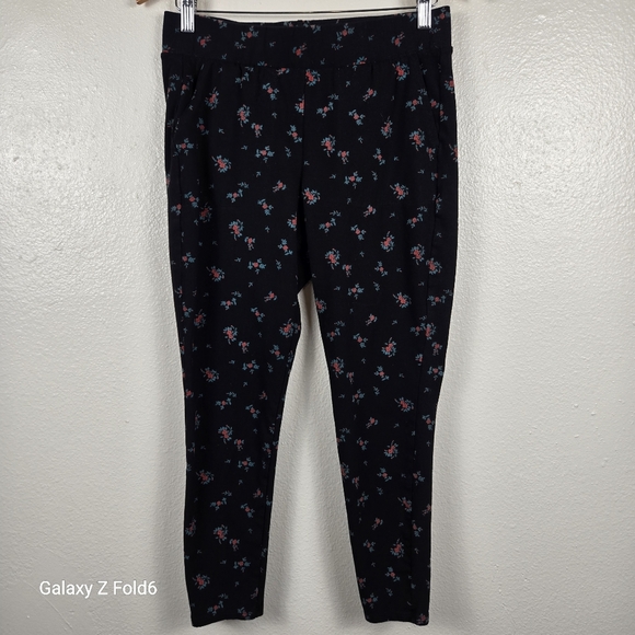 torrid Pants - TORRID Black Floral Print Cotton‎ Stretch Ankle Leggings Pants Size 1